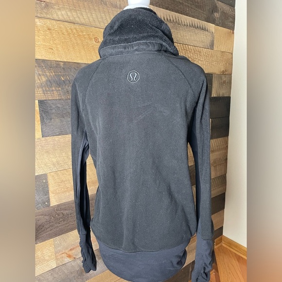 Lululemon Don't Hurry Be Happy Pullover Black, Size 4 - Picture 3 of 15